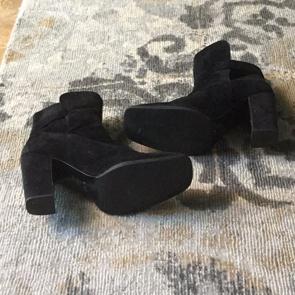 ๐ฅ๐ฅ๐Chanel Black Suede Boots! - Picture 6 of 6
